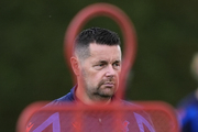 Crystal Palace : Sage, somm� de renier ses principes ?