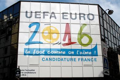 La France organisera l'Euro 2016 !
