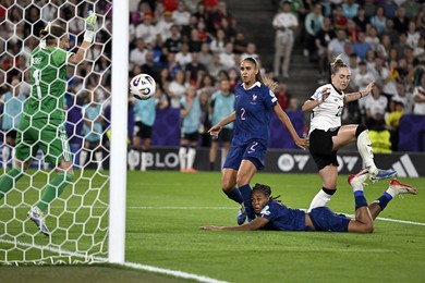 Patatras... - Dbrief et NOTES des joueuses (France 1-1, 5-6 tab Allemagne)