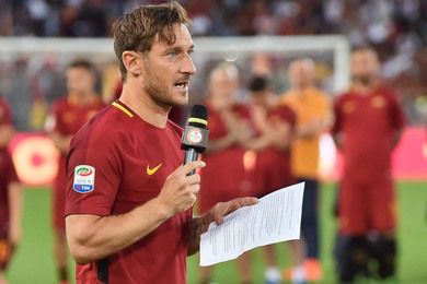 Top Dclarations : les adieux mouvants de Totti, Gignac s'agace avec un journaliste, Assou-Ekotto n'enlvera pas son short....