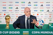 Iran : Infantino avance sur un fil