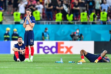 Equipe de France : la presse franaise anantie, les mdias trangers sans piti pour les Bleus et Mbapp...