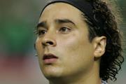 Suspendu pour dopage, Ochoa s'loigne du PSG ?