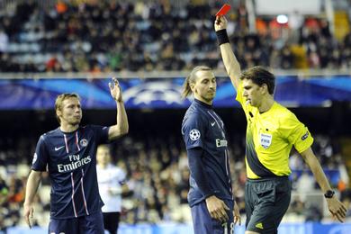 PSG : le carton rouge d'Ibrahimovic fait dbat, Leonardo croit connatre la raison de cette expulsion...