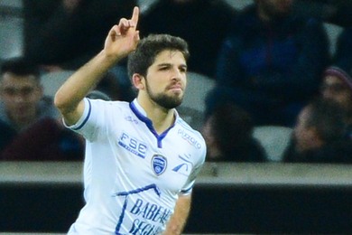 Transfert : Lyon, Saint-Etienne, Lille, Nantes... La Ligue 1 en pince pour la rvlation Cabot !