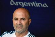 Argentine : "hystrie collective", la souffrance de Messi... Sampaoli vide son sac aprs le fiasco au Mondial
