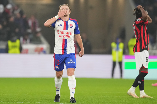 Lyon s'empare du fauteuil de leader ! - Débrief et NOTES des joueurs (OL 2-1 Nice)