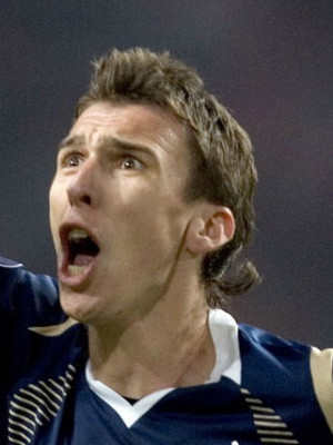 Lens, un œil sur Mandzukic