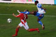 VIDEO : Mavinga confond le ballon avec le visage de Carcela et c'est l'accident ...