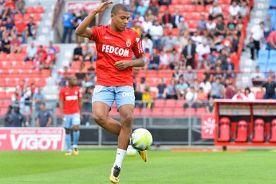 Journal des Transferts : le PSG passe  l'action pour Mbapp, Monaco et la folie Belotti, Aurier a choisi...