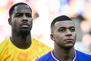 Équipe de France : Mbappé, capitaine critiqué et critique