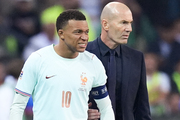 Equipe de France : le Real agac� par le cas Mbapp� !