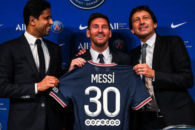Journal des Transferts : Paris s'offre Messi et s'accroche  Mbapp, Lyon prospecte  Chelsea, deux Bleus sur le march...