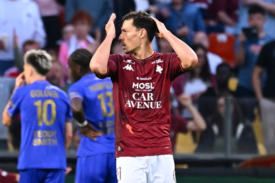 Les 13 infos � savoir sur la journ�e : Monaco renvoie Metz en L2, Arsenal met la pression, le Bayern accroch� avant le PSG...