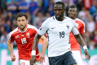 Equipe de France : les bonnes performances de Cabaye et Sissoko peuvent-elles redistribuer les cartes au milieu ?