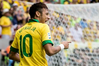 Ronaldo, Xavi, Scolari... Ils saluent tous les progrs du crack Neymar