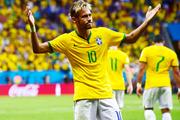 Br�sil : un joueur unique, un crack, bient�t le meilleur du monde... Les Br�siliens s'enflamment pour Neymar !