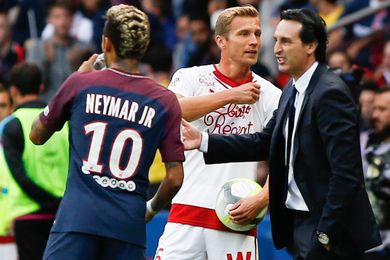PSG : aprs son carton rouge, Emery met en garde Neymar