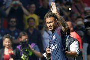 PSG : Neymar prsent dans une ambiance exceptionnelle au Parc des Princes !