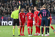 Bayern : Olise se fait taper sur les doigts