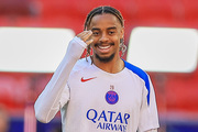 Journal des Transferts : jackpot pour le PSG avec Barcola, Alvarez repousse Arsenal, Aston Villa l�che 76 M&euro; sur Jackson...