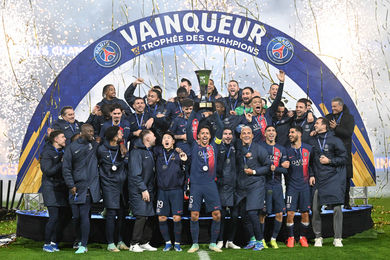 Un 12e Trophe des Champions pour le PSG ! - Dbrief et NOTES des joueurs (PSG 2-0 Toulouse)