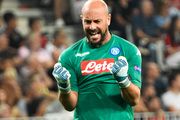 PSG : Naples annonce la couleur pour Pepe Reina !