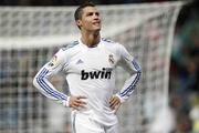 VIDEO : la passe du dos de Ronaldo cre la polmique
