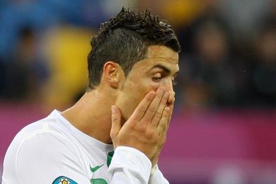 Portugal : Ronaldo dans le doute et s’agace quand on lui reparle encore de Messi…