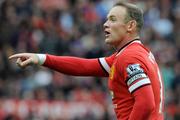 Manchester United : le "grassouillet" Rooney menac par Falcao ?
