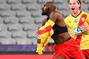 Un derby fou pour Lens, une qualification signe Fofana ! - Dbrief et NOTES des joueurs (Lens 2-2 4-3 t.a.b. Lille)