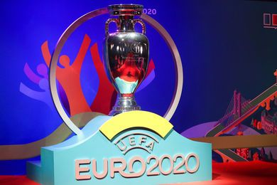 UEFA : l'Euro report  2021, la Ligue des Champions est suspendue !