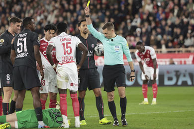 PSG : le club ne digre pas l'arbitrage  Monaco...