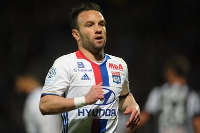Transfert : accord Lyon-Fenerbahe pour Valbuena (officiel)