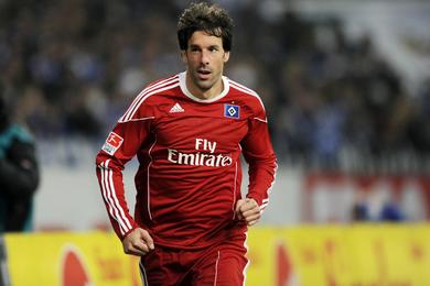 Transfert : van Nistelrooy prêt à payer lui-même son transfert au Real, Hambourg ferme à double tour